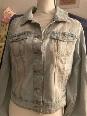 Ci Sono Light Wash Denim Trucker Jacket